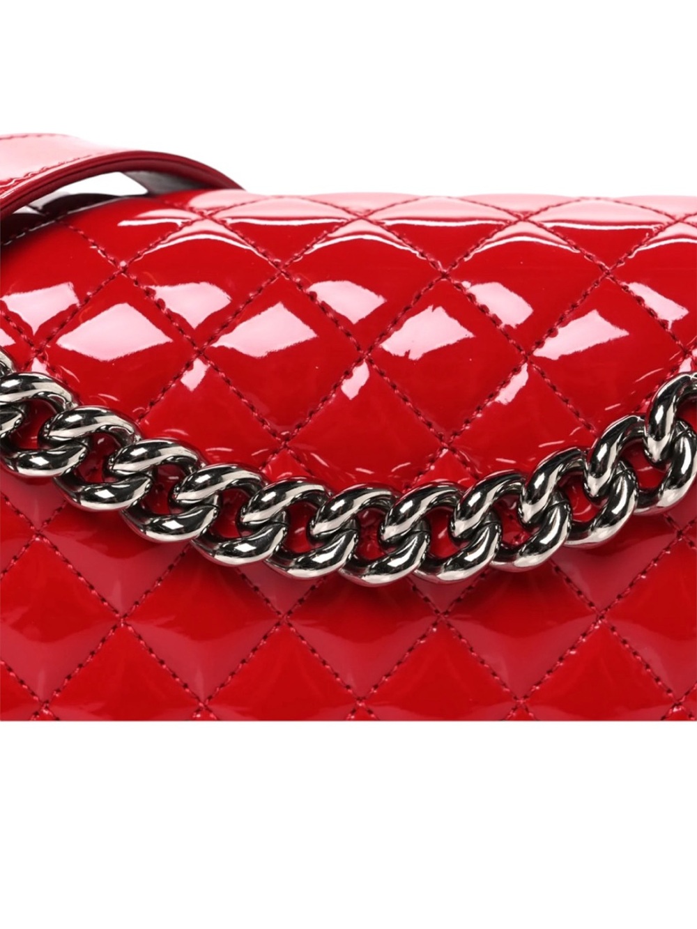 CHANEL Patent Quilted Medium Plexiglass Boy Flap Red - Picture 6 of 10